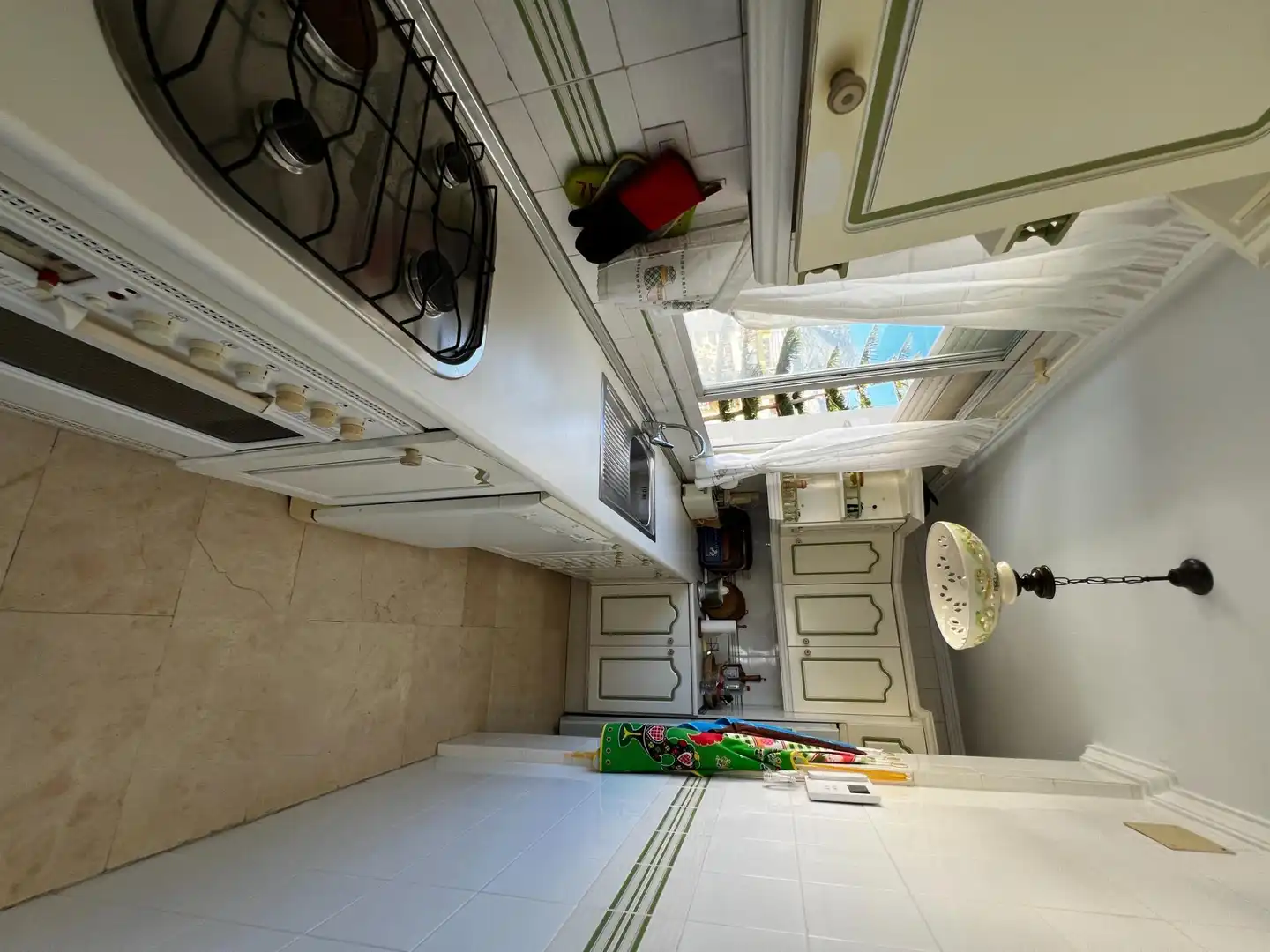 Cuina de Apartament en venda en Fuengirola amb Aire condicionat, Terrassa i Piscina comunitària