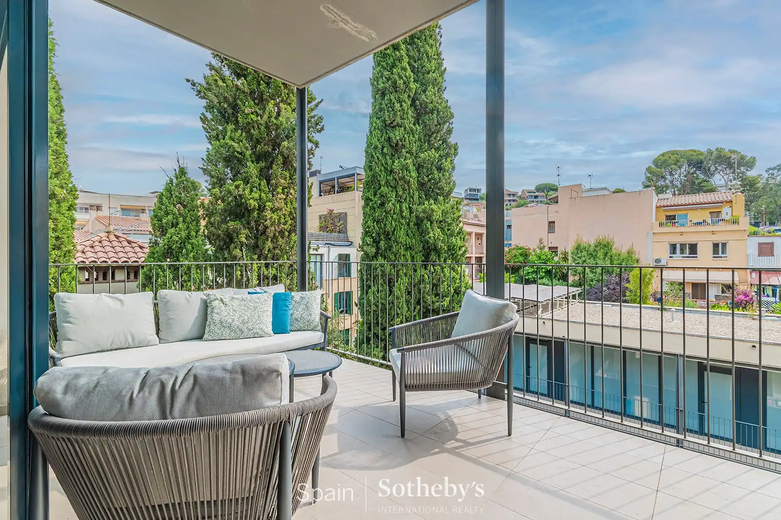 Terraza de Ático en venta en Sant Just Desvern con Aire acondicionado, Terraza y Trastero