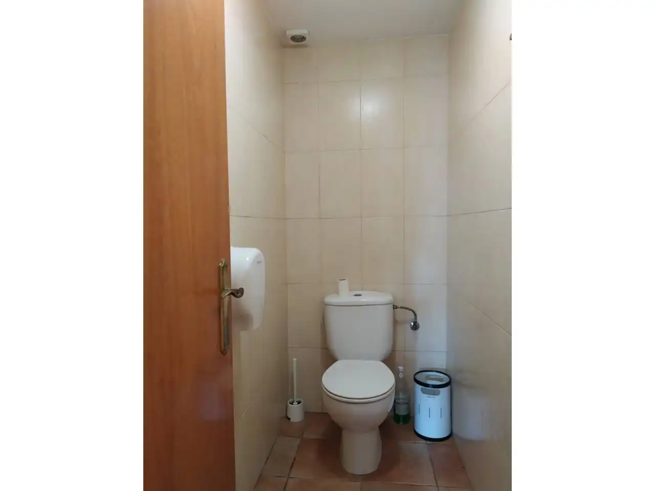 Baño de Local en venta en Mercat - Mas Moixa