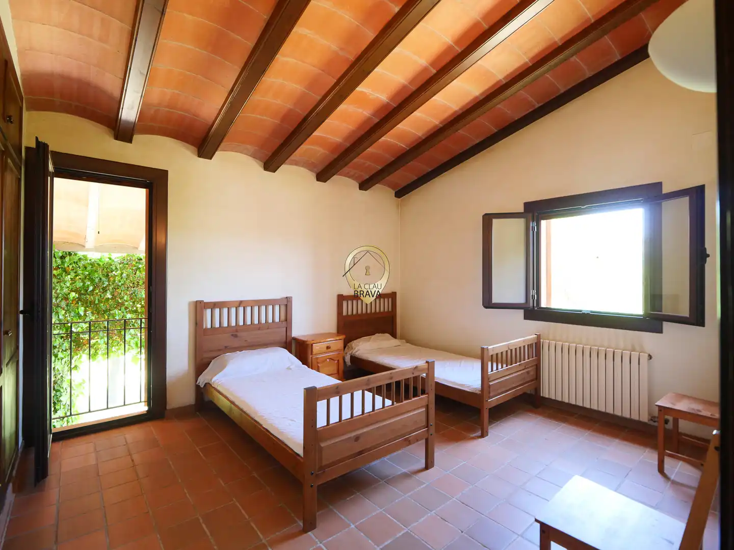 Schlafzimmer von Country house zum Verkauf in Cassà de la Selva mit Heizung, Privatgarten und Abstellraum
