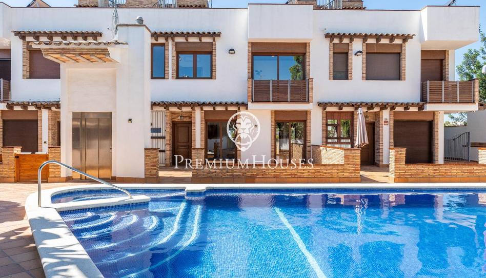 Foto 1 de Casa adosada en venda a Avenida Somella, Fondo Somella, Barcelona