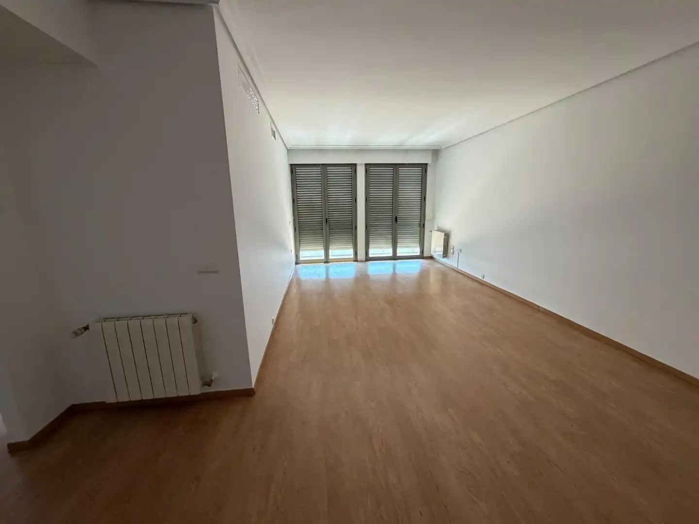 Wohnzimmer von Wohnung zur Miete in Sevilla mit Klimaanlage, Heizung und Parkett