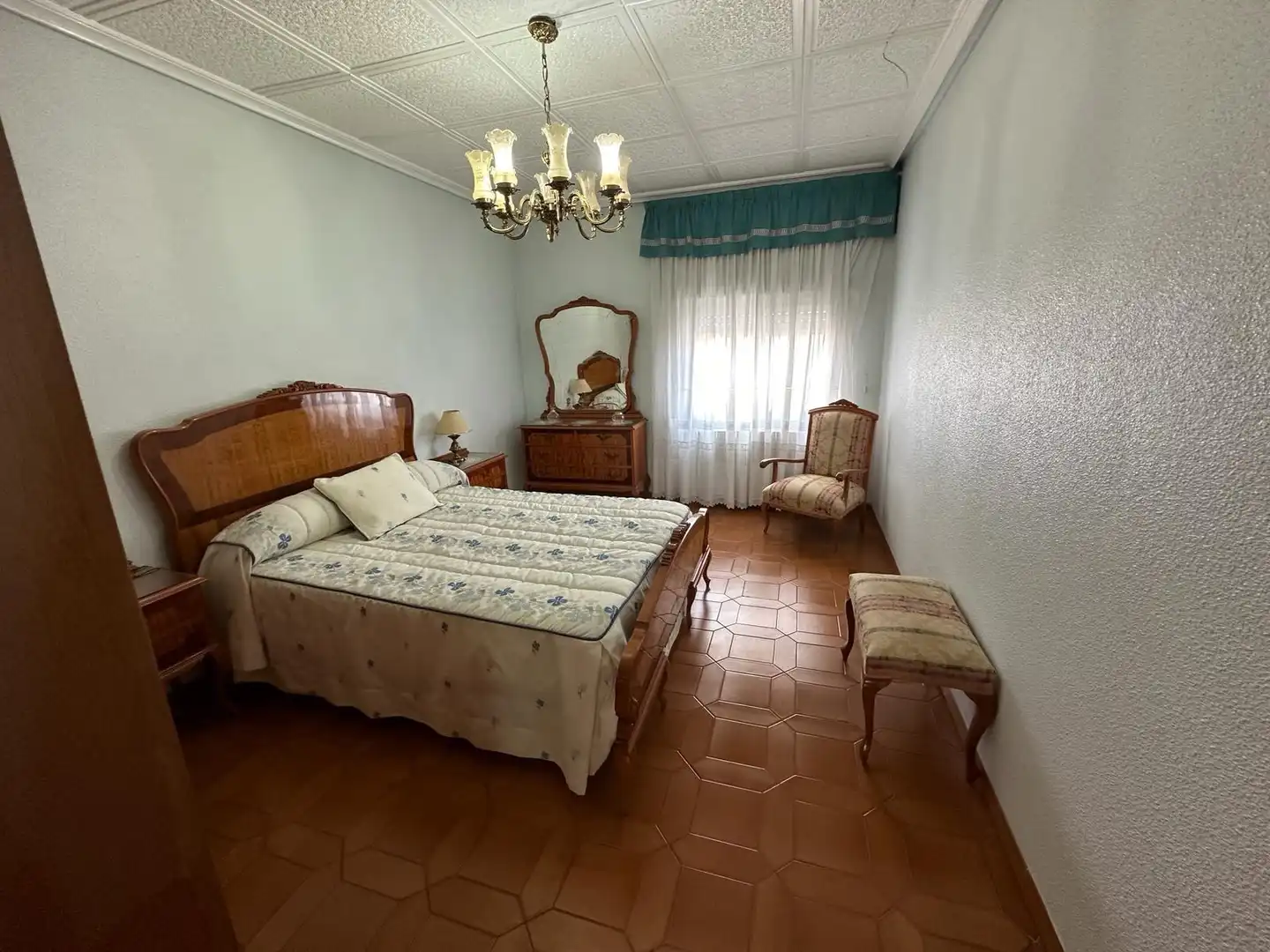 Habitación de Casa adosada en venta en Salinas con Calefacción, Jardín privado y Terraza