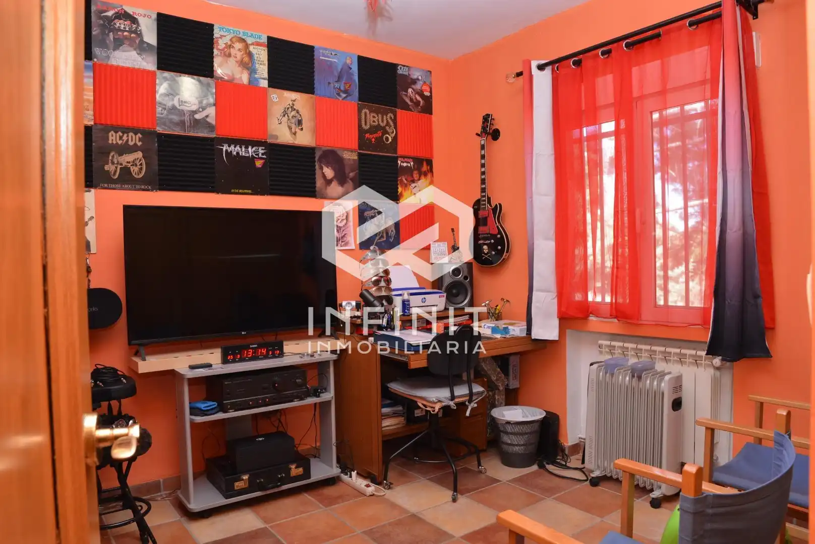 Sala de estar de Casa o chalet en venta en Valdeaveruelo con Calefacción, Jardín privado y Terraza