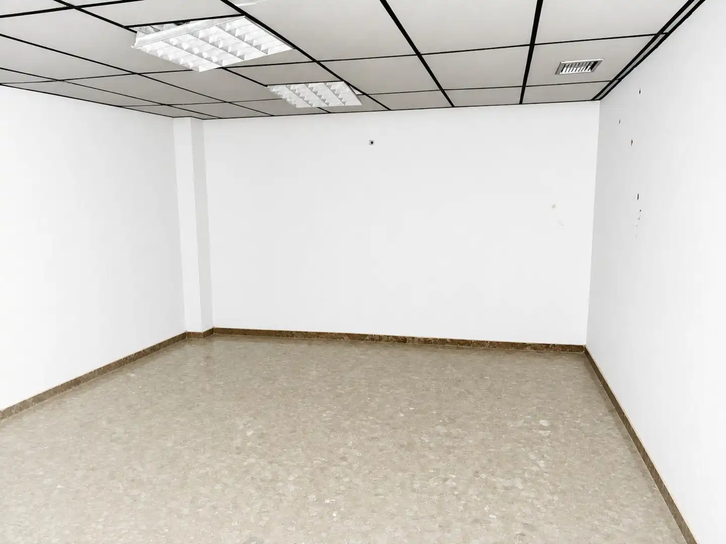Local en venta en Jaén