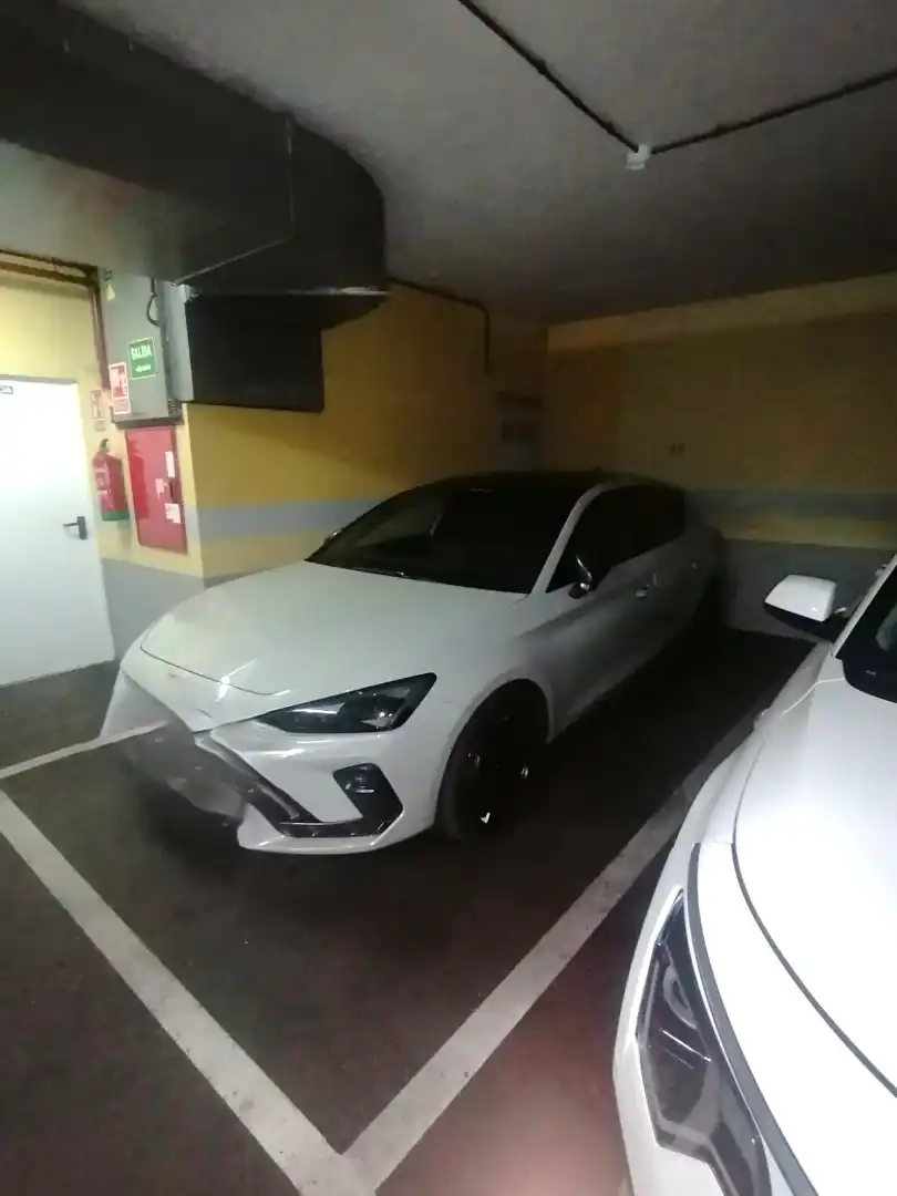 Aparcament de Apartament de lloguer en Oeste