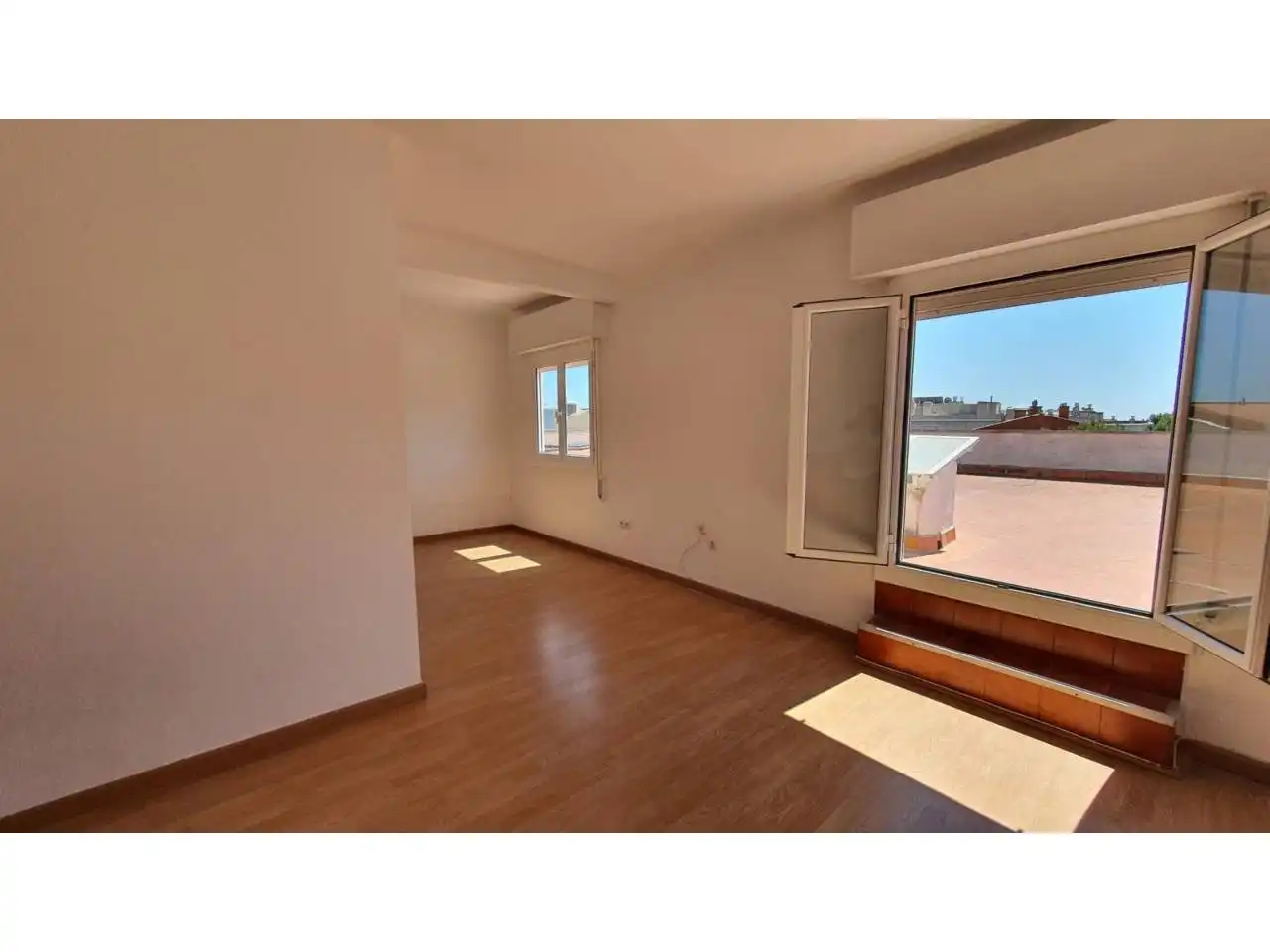Bedroom of Apartments for sale in Vilanova i la Geltrú  with Air Conditioner and Parquet flooring