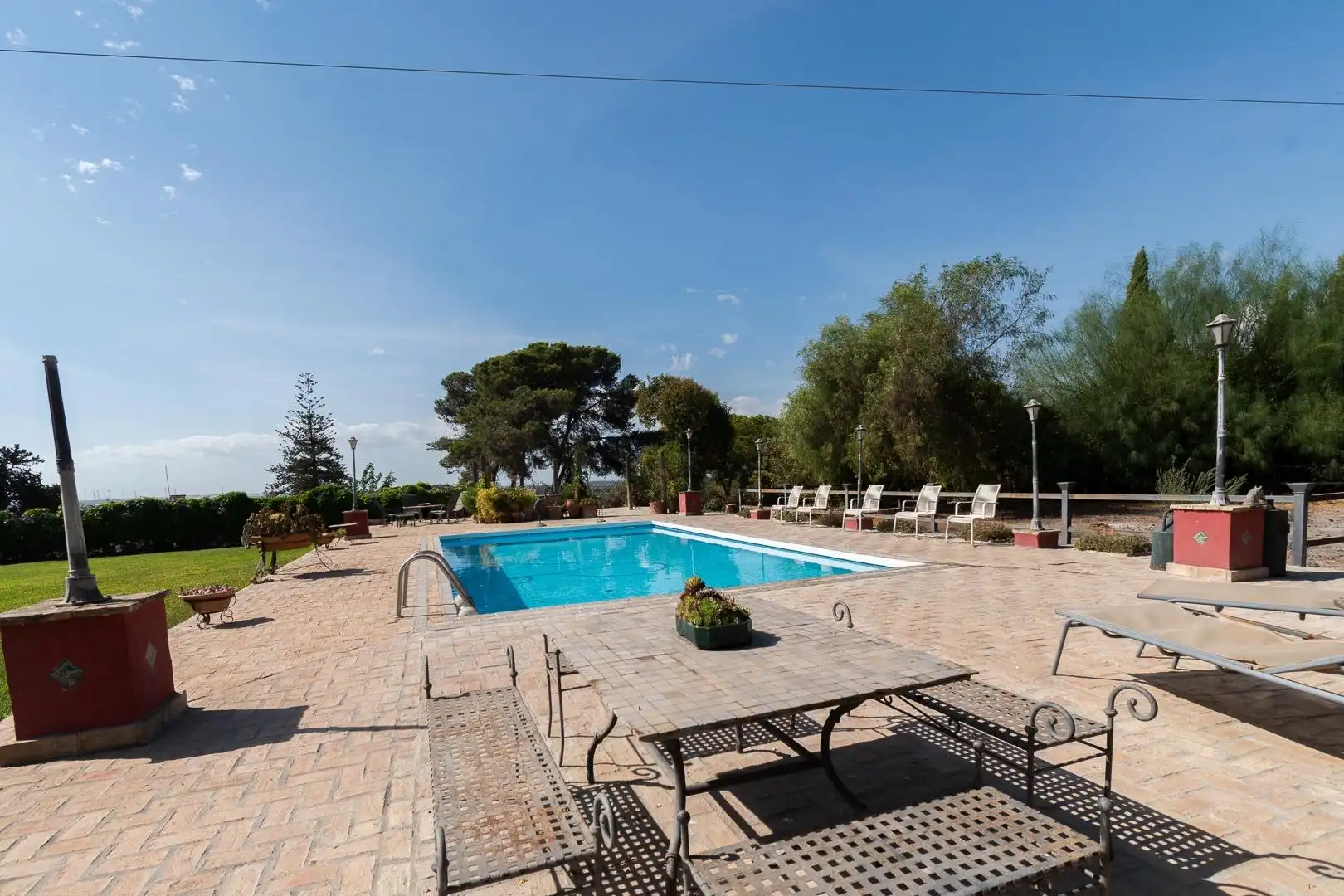 Piscina de Casa o chalet de alquiler en El Retiro - Parque Atlántico - Ronda este