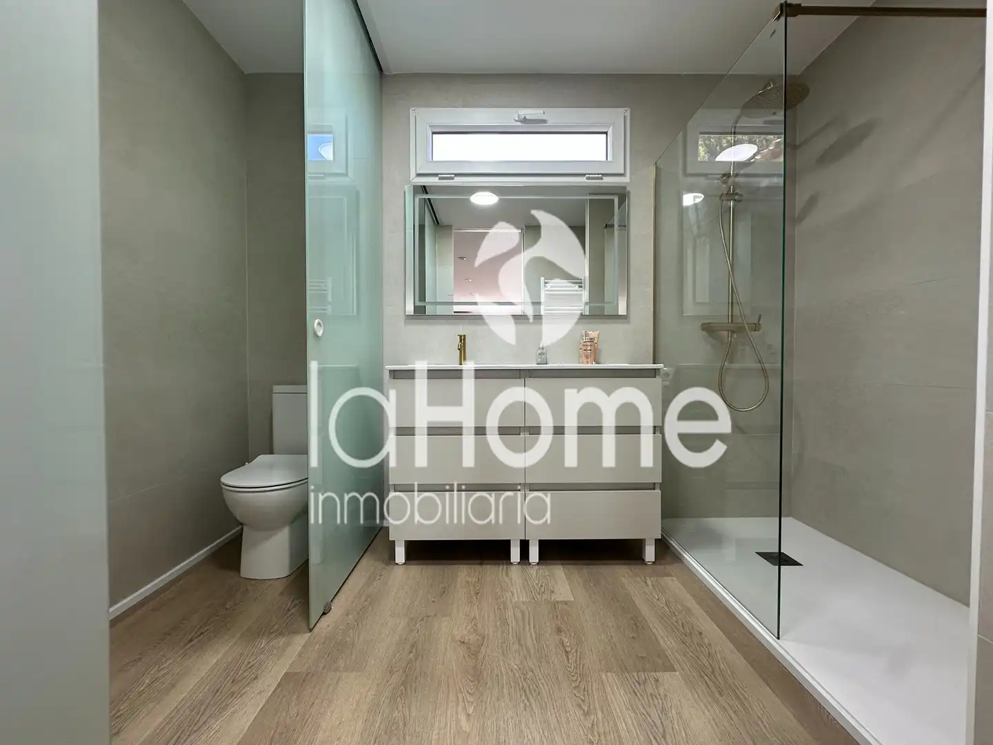 Baño de Casa o chalet en venta en Paterna con Aire acondicionado, Calefacción y Jardín privado