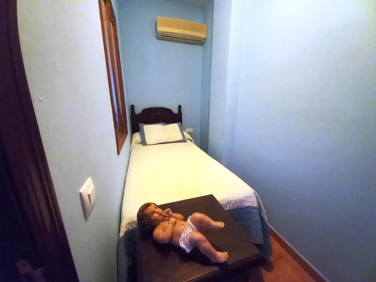 Bedroom of Houses for sale in El Pedroso  with Air Conditioner, Terrace and Storage room