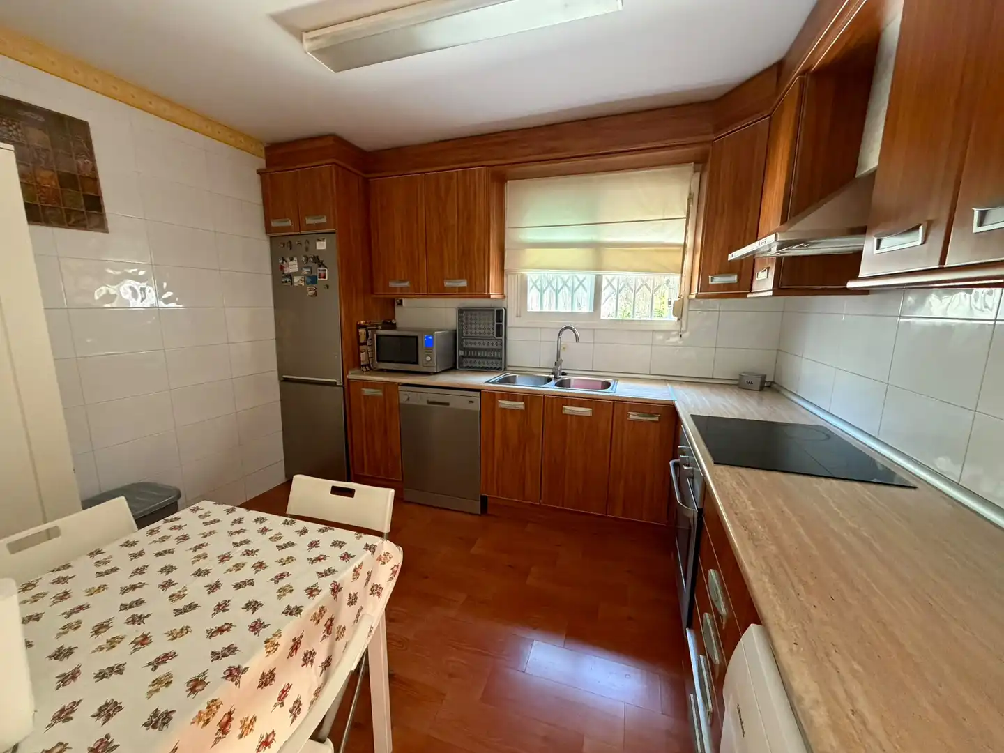 Cuina de Casa o xalet de lloguer en Sitges amb Piscina