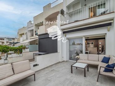 Maison avec balcon à vendre à Carrer Port del sol numéro