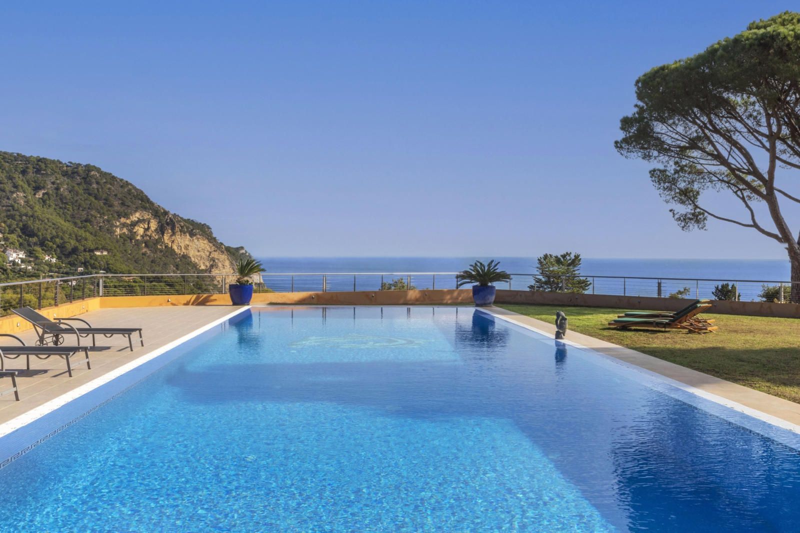 Swimming pool of House or chalet for sale in Begur  with Air Conditioner, Swimming Pool and Alarm