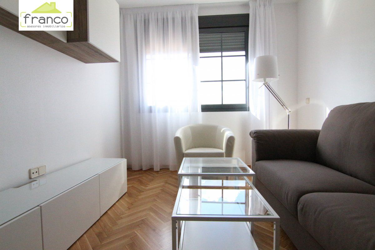 Sala d'estar de Apartament de lloguer en  Murcia Capital amb Traster