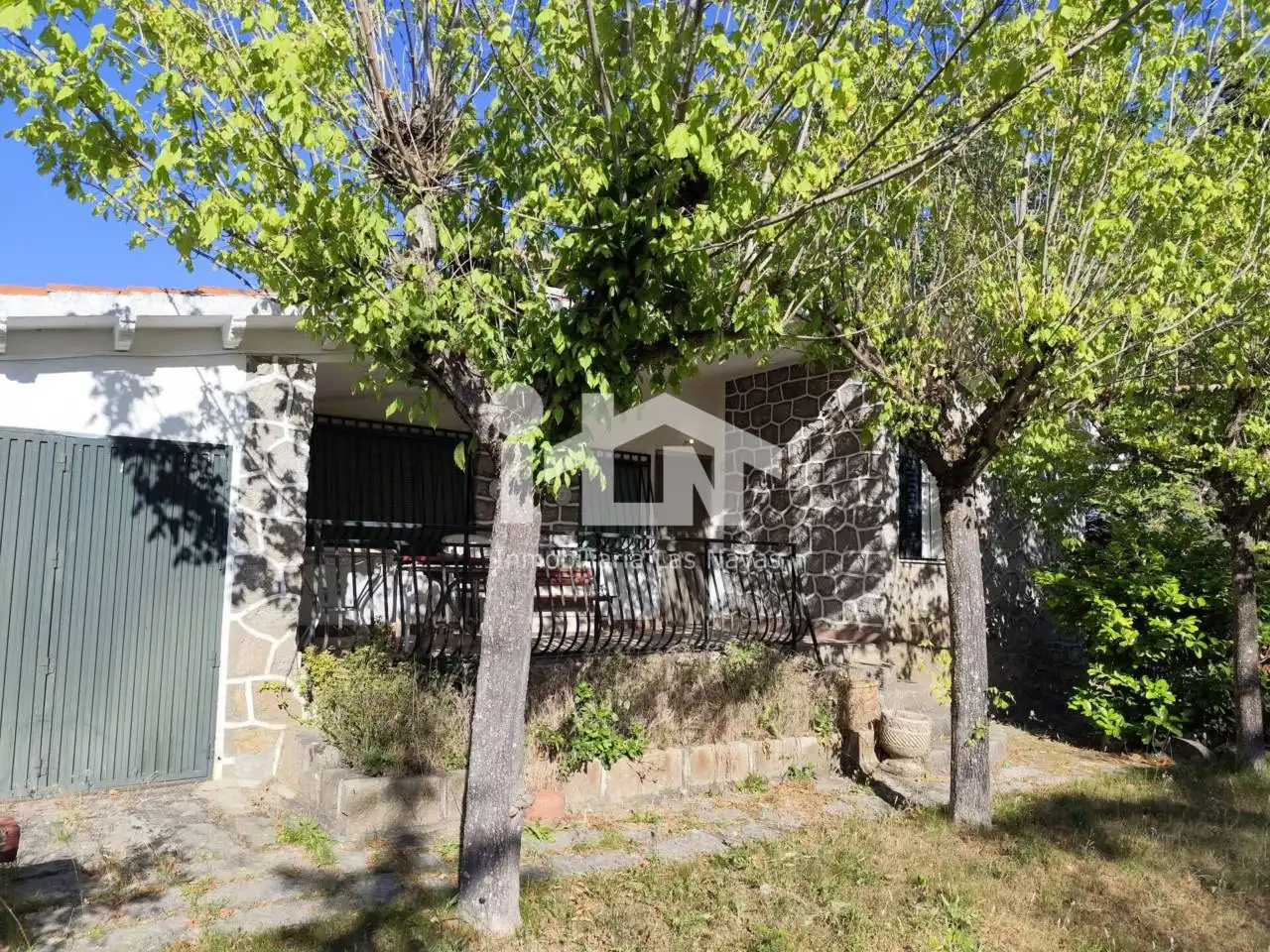 Jardín de Casa o chalet en venta en Navalperal de Pinares con Calefacción, Jardín privado y Terraza