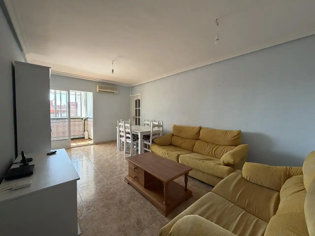 Sala de estar de Piso de alquiler en Fuenlabrada con Aire acondicionado, Calefacción y Terraza