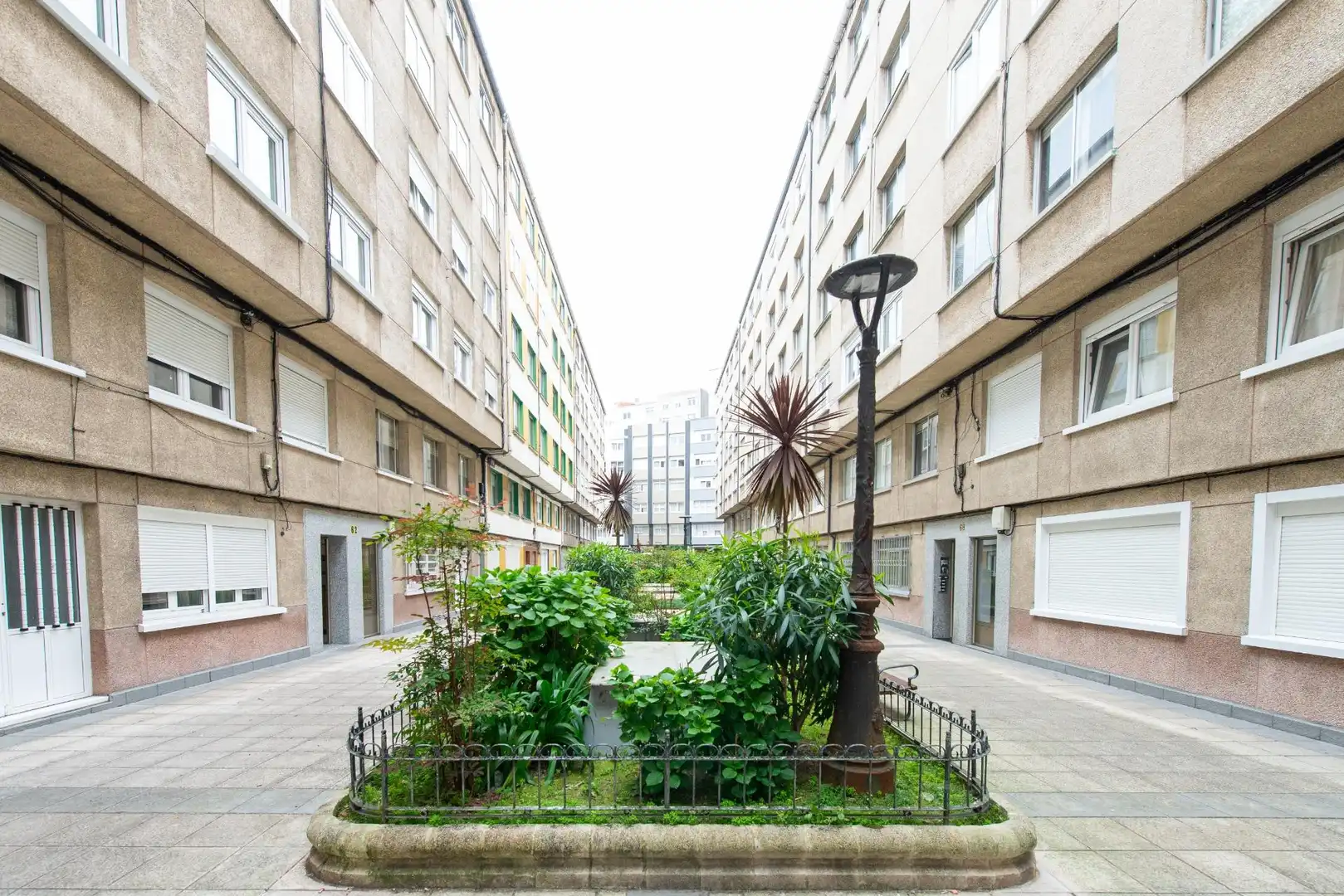 Vista exterior de Planta baja en venta en A Coruña Capital 