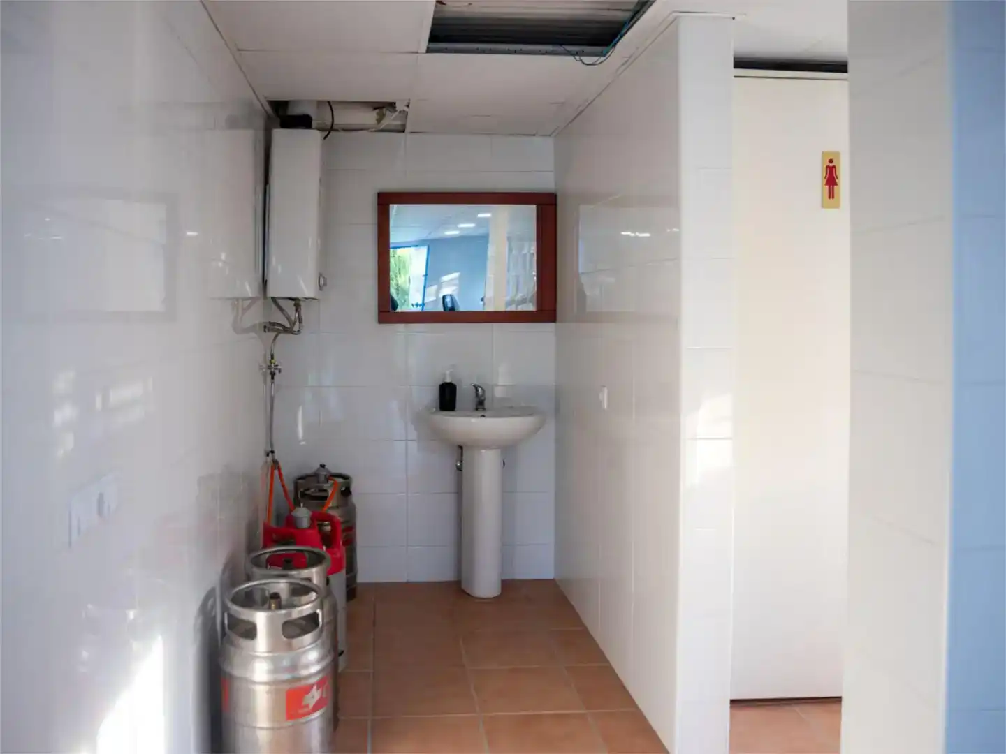 Bany de Finca rústica en venda en Jerez de la Frontera amb Jardí privat