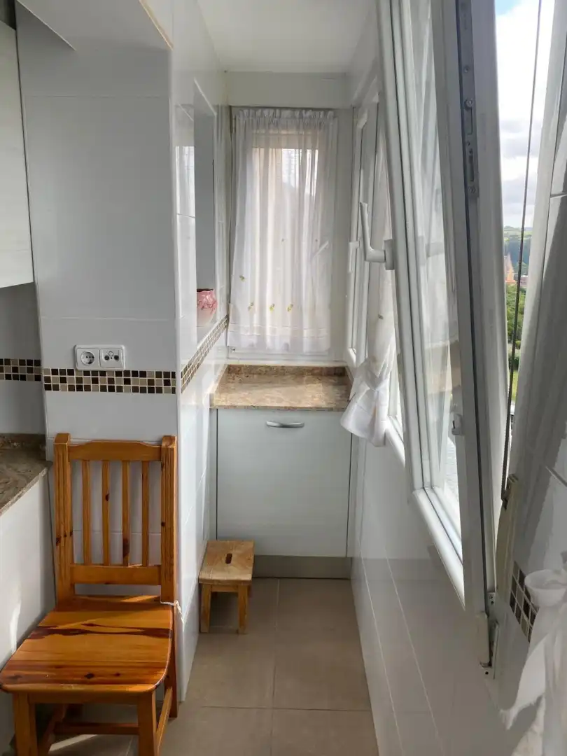 Baño de Piso en venta en Avilés con Amueblado y Balcón