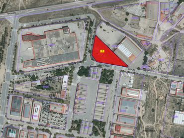Terreno industriale in vendita a Calle Miguel Servet