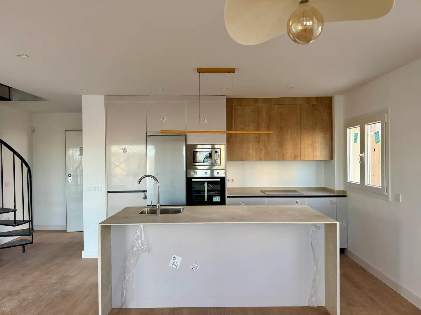 Kitchen of Duplexes for sale in Torremolinos  with Terrace, Storage room and Furnished