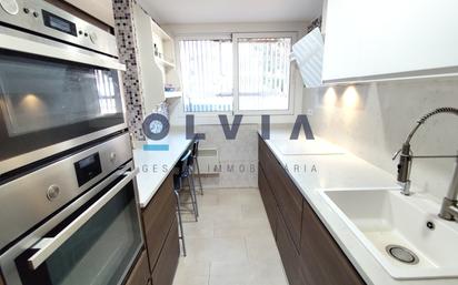 Kitchen of Flat for sale in Terrassa  with Air Conditioner, Heating and Parquet flooring