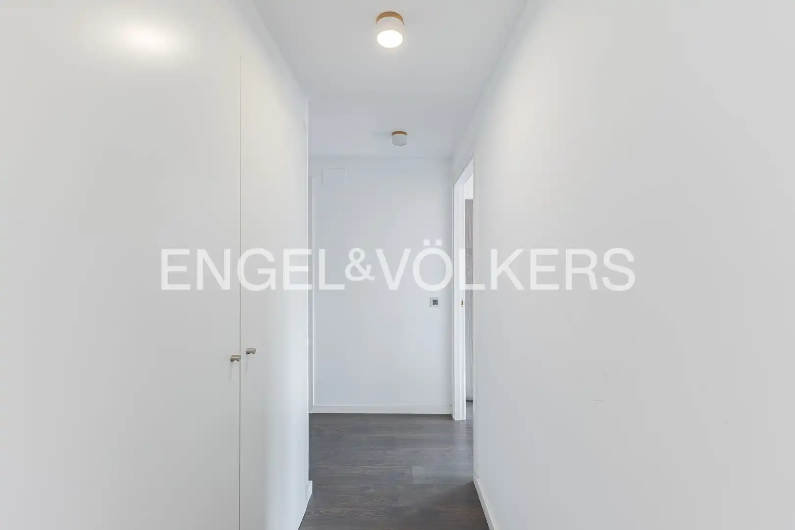 Flat for sale in Barcelona  with Air Conditioner, Heating and Parquet flooring