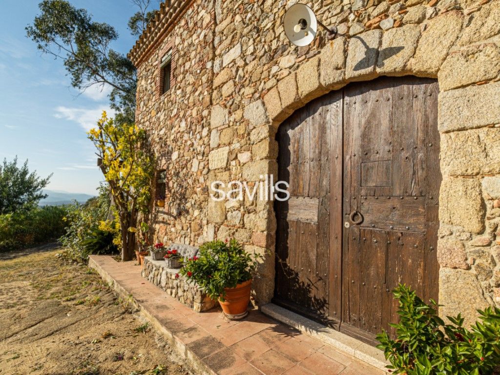 Vista exterior de Casa o xalet en venda en Massanes amb Piscina i Balcó