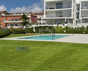 Piscina de Planta baixa de lloguer en El Masnou amb Aire condicionat, Terrassa i Moblat