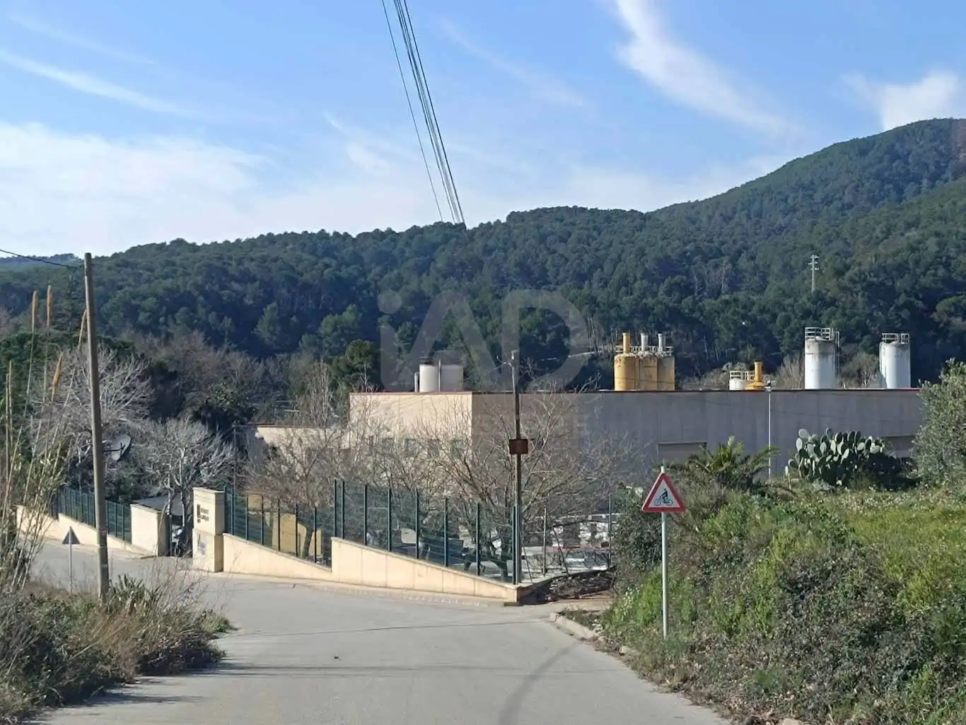 Vista exterior de Edificio en venta en Sant Quintí de Mediona