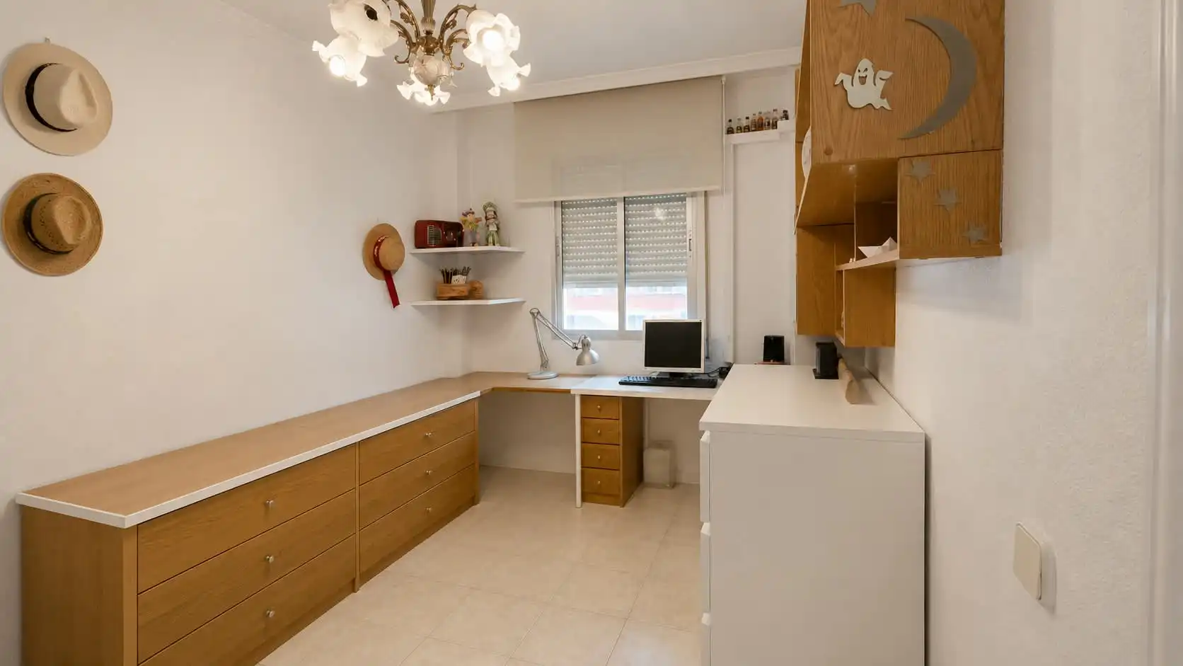 Bedroom of Flat for sale in Parla  with Air Conditioner, Heating and Terrace