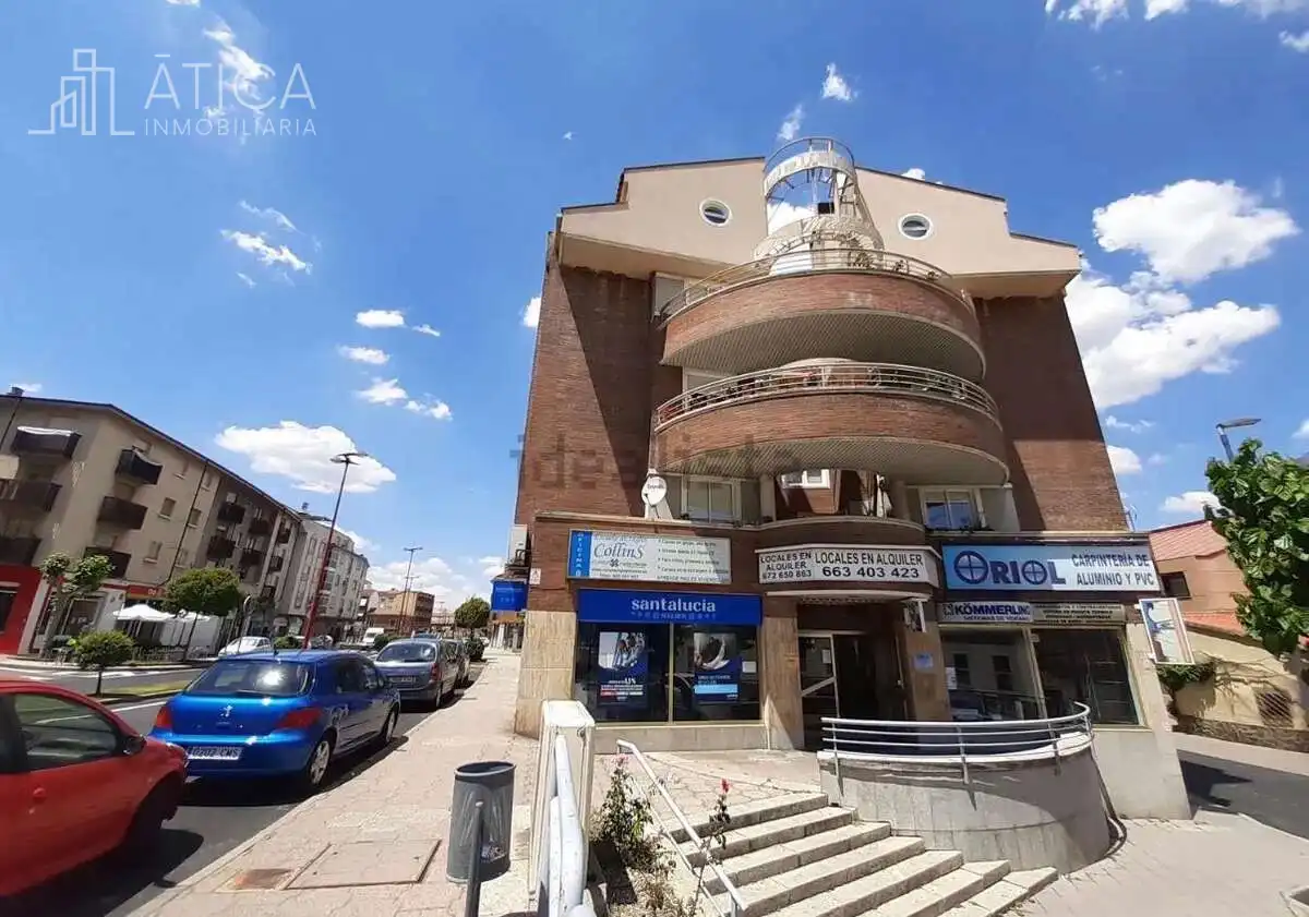Locale commerciale in affitto a Santa Marta de Tormes, imagen 2