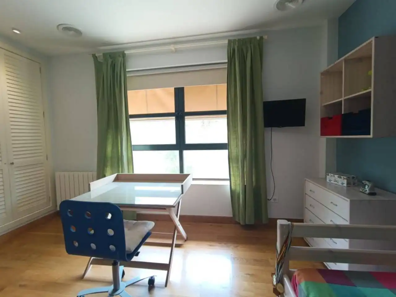 Habitación de Casa o chalet en venta en Petrer con Aire acondicionado, Calefacción y Jardín privado