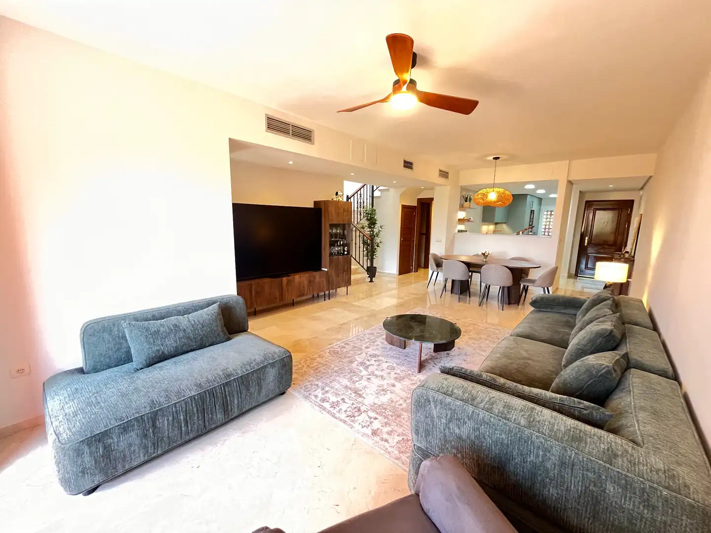 Living room of Attic for rent in Marbella  with Air Conditioner, Heating and Terrace