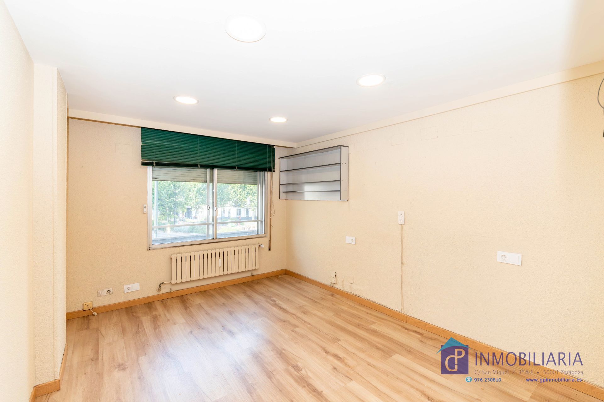 Flat for sale in  Zaragoza Capital  with Heating, Parquet flooring and Terrace