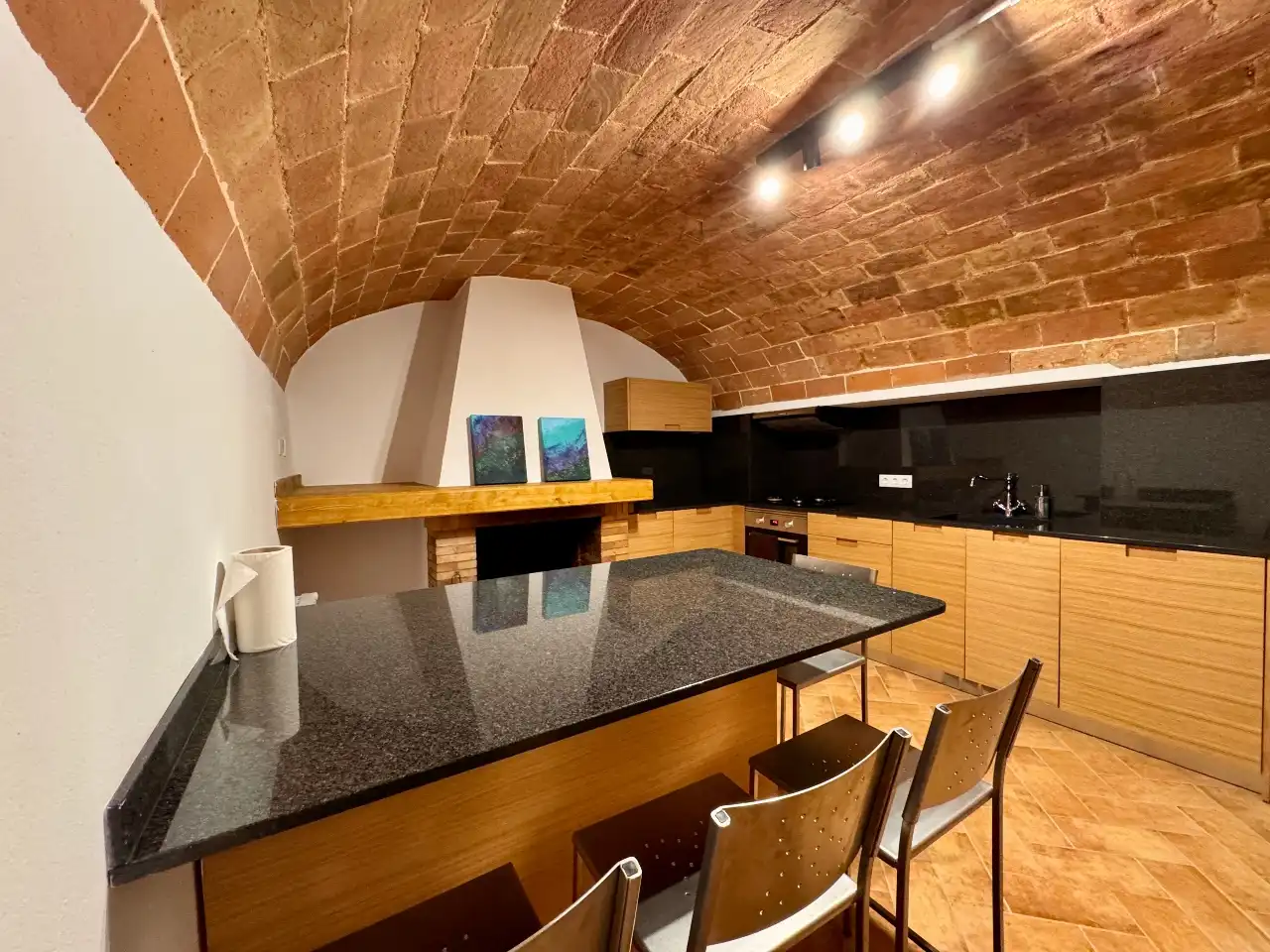 Cocina de Finca rústica de alquiler en Cruïlles, Monells I Sant Sadurní de L'Heura con Calefacción, Horno y Lavadora
