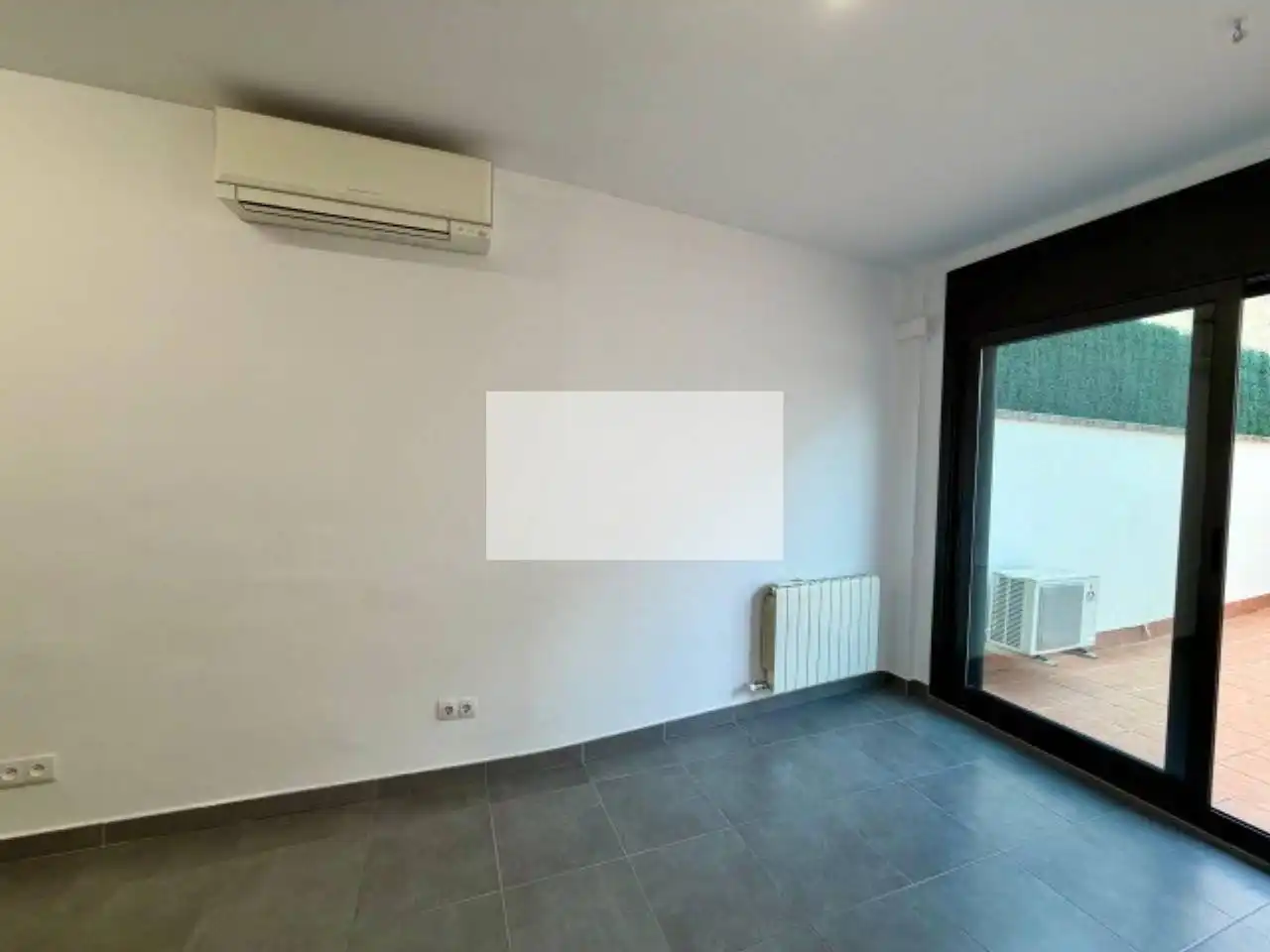 Bedroom of Flat for sale in Sabadell  with Air Conditioner, Heating and Private garden