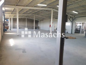 Nave industrial en alquiler en Urbanización Este - Montepríncipe