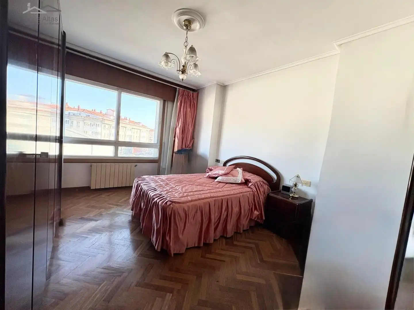Habitación de Piso en venta en Cambre  con Calefacción, Parquet y Trastero