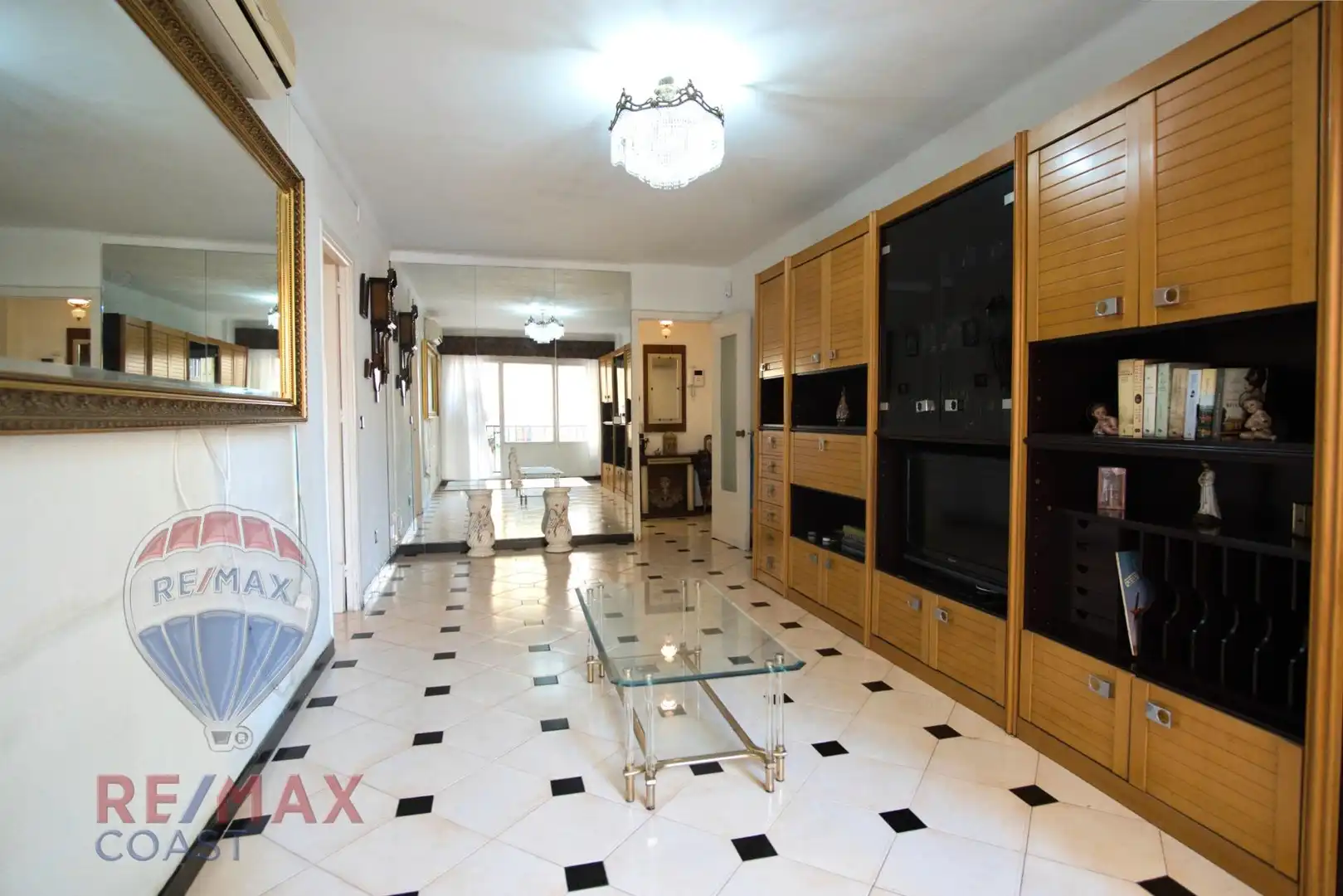 Piso en venta en Málaga con Terraza y Alarma
