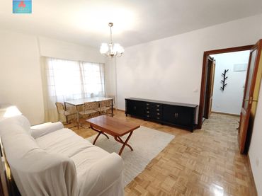 Appartamento con balcone in vendita a Centro