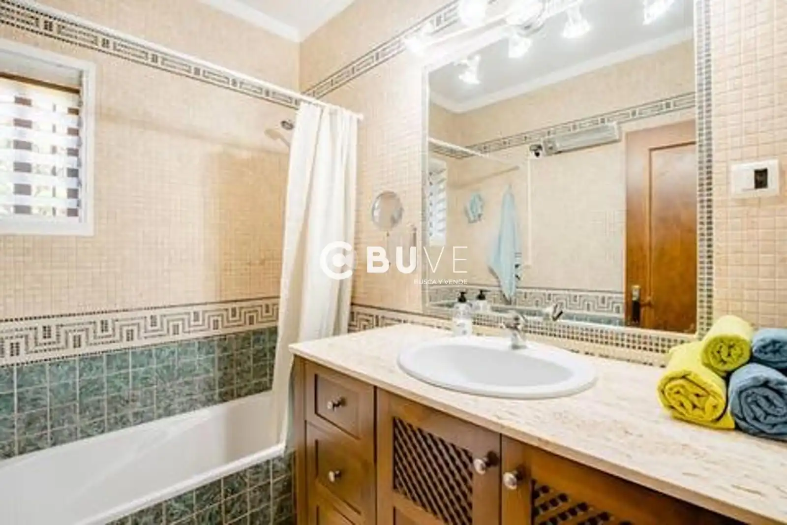 Baño de Casa o chalet de alquiler en Coria del Río con Aire acondicionado, Terraza y Piscina