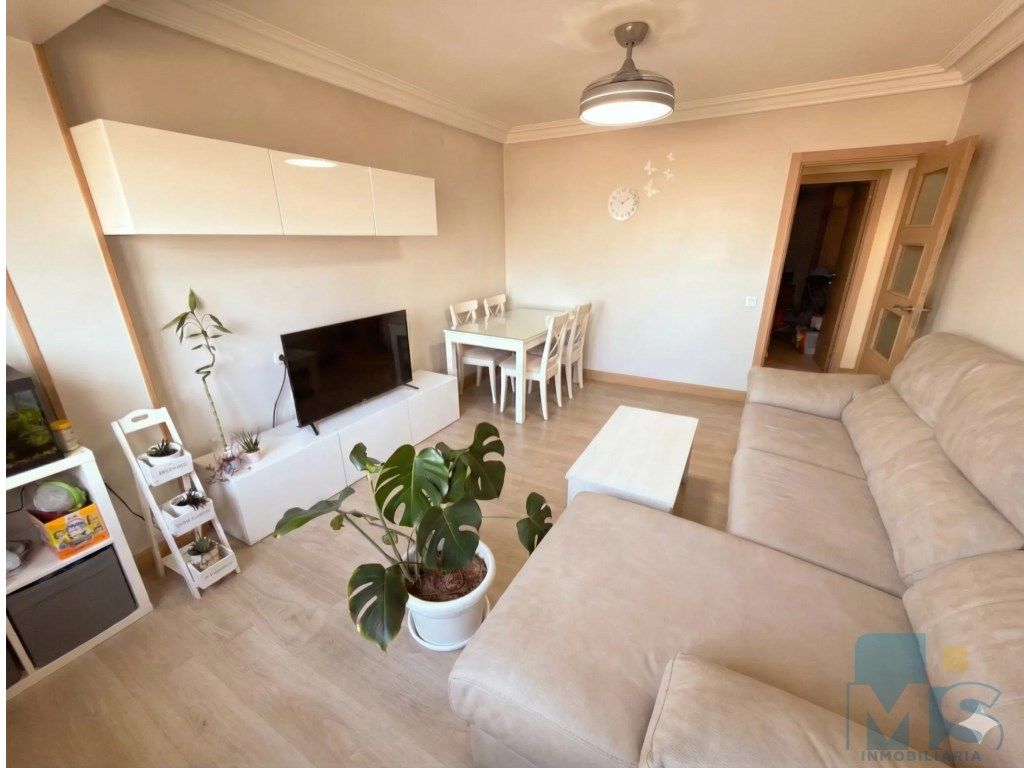 Sala d'estar de Pis en venda en Villabona amb Balcó