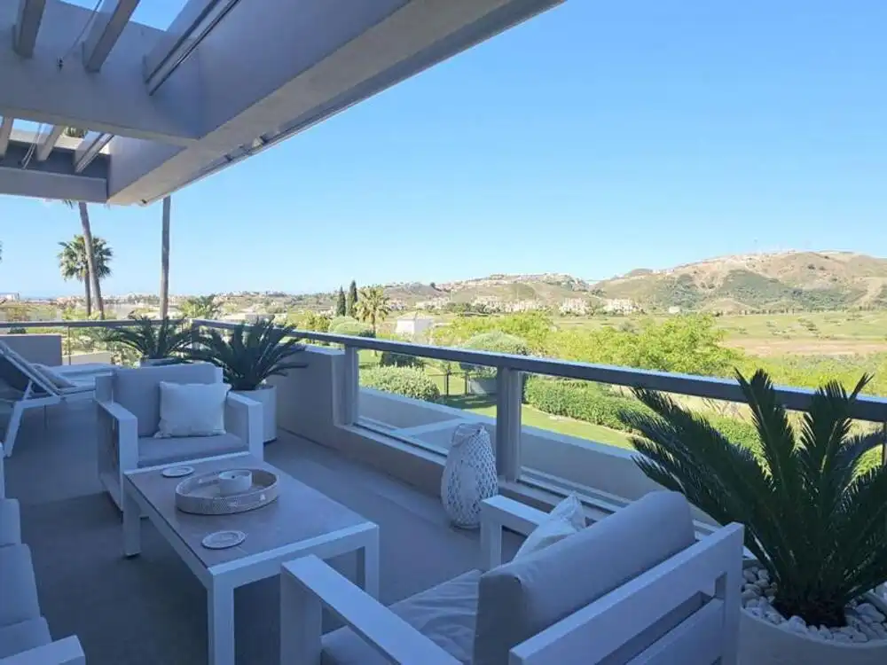 Terrasse von Wohnungen zur Miete in Benahavís mit Klimaanlage, Terrasse und Schwimmbad