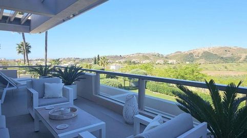 Foto 3 de Apartamento de alquiler en Los Arqueros - Puerto del Almendro, Benahavís