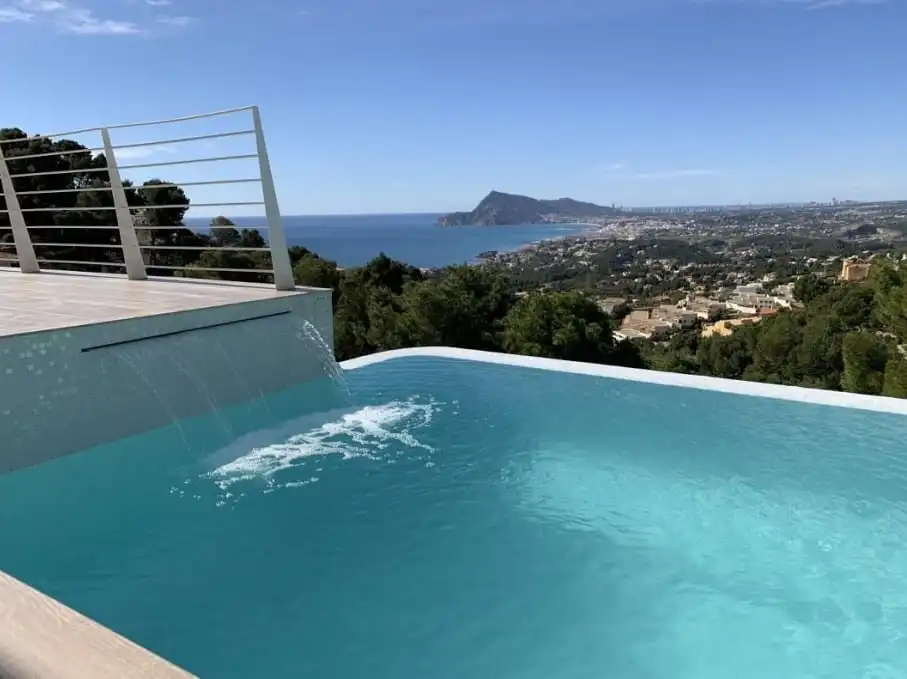 Piscina de Casa o chalet en venta en Altea con Aire acondicionado, Jardín privado y Terraza