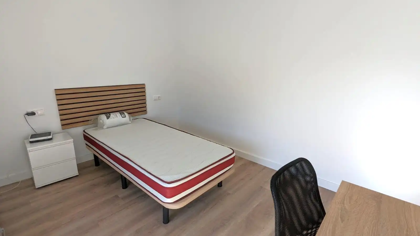 Dormitori de Pis en venda en Elche / Elx amb Moblat, Forn i Rentadora