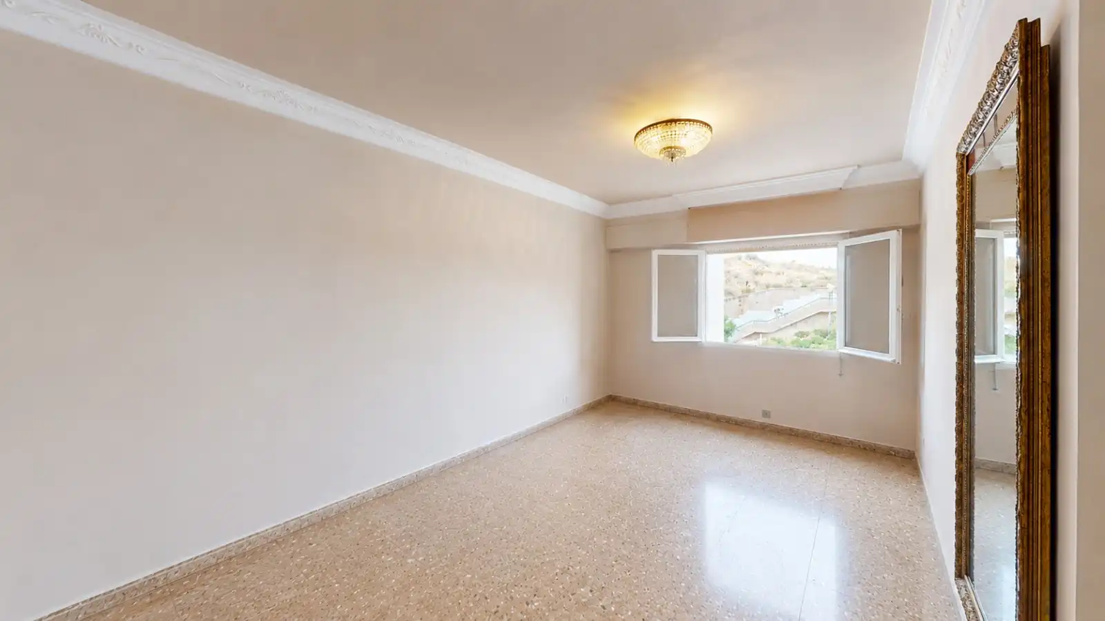 Flat with terrace for sale in Calle General Primo de Rivera, imagen 25