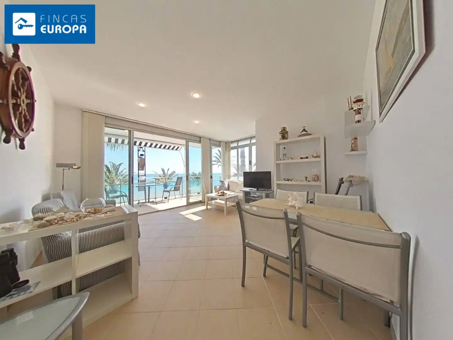 Living room of Flat for sale in Salou  with Terrace, Storage room and Furnished