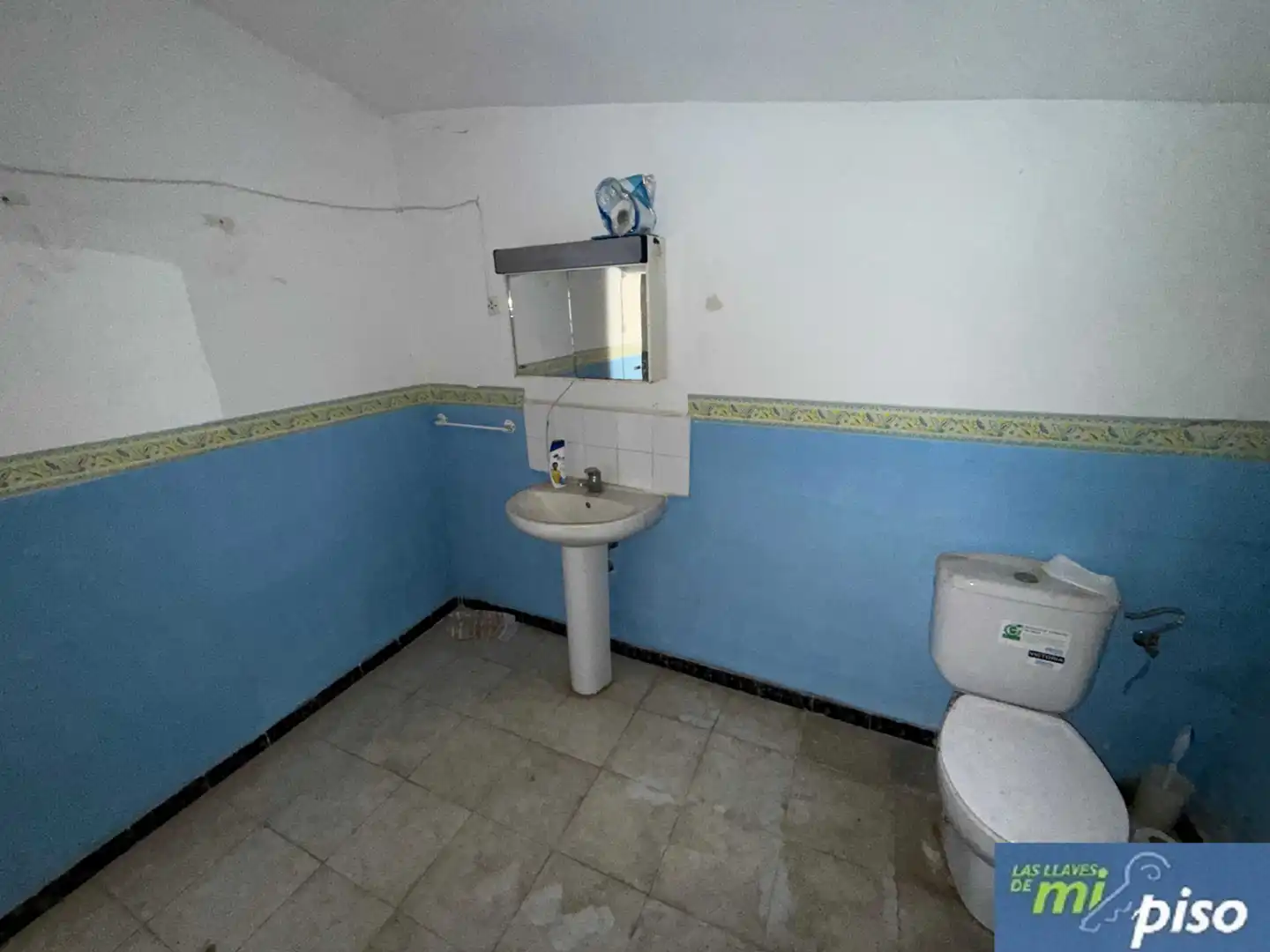 Baño de Casa o chalet en venta en Fresno el Viejo con Trastero, Horno y Internet